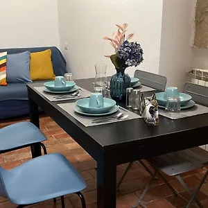 Cowsin House Roma