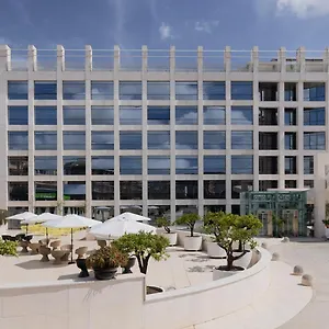 Precise House Mantegna Hotell
